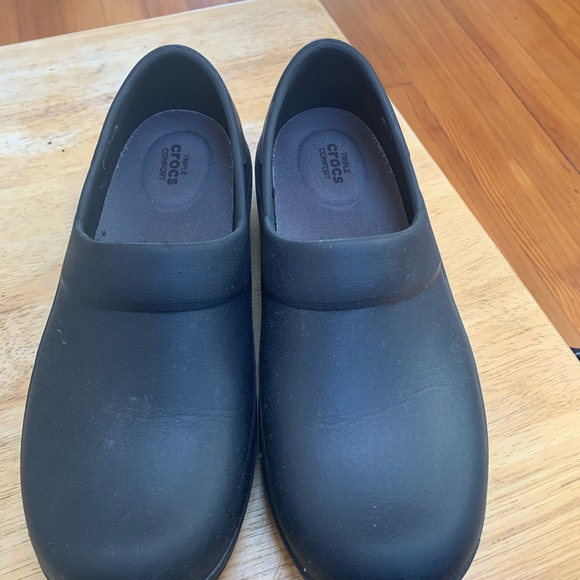 Clogs - Picture 2 of 2